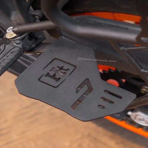 Ht Exhaust Footrest for KTM Duke 250 AND 390 Gen3